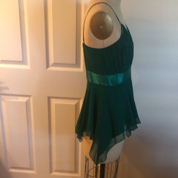 Gorgeous Green Silk Evening Blouse - Picture 3 of 10
